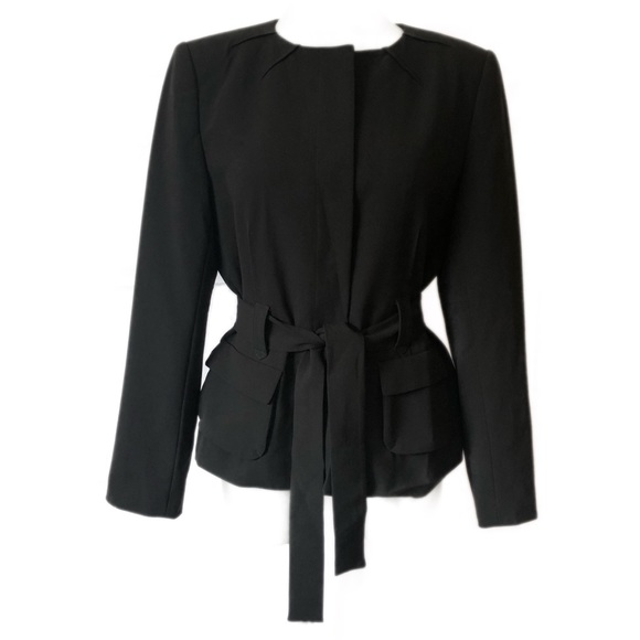 Calvin Klein Jackets & Blazers - CALVIN KLEIN Suit Blazer w/Tie Belt. EUC. Size:10